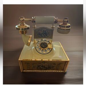 Vintage 1981 rotary telephone ornate Regency style (K)